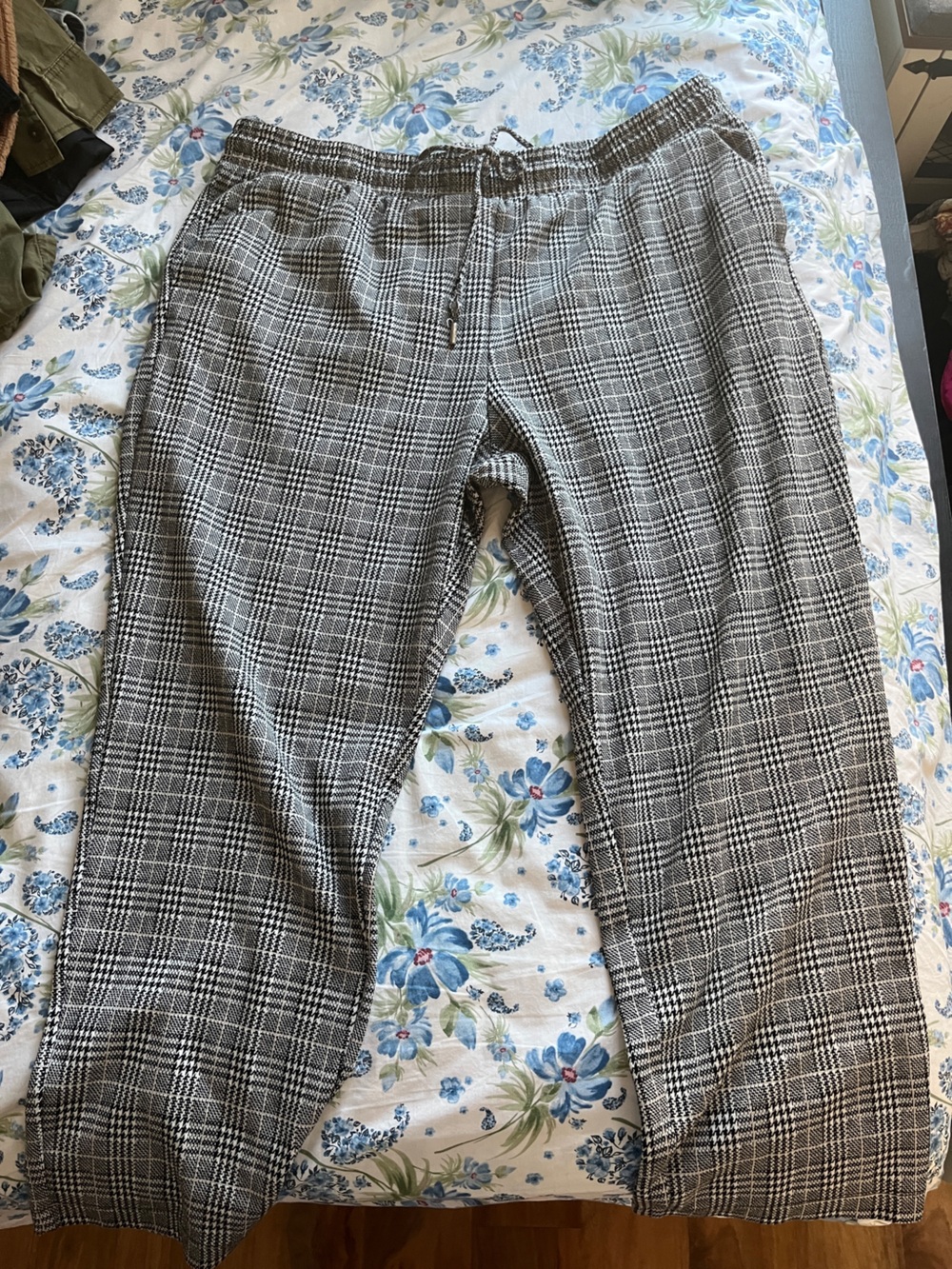 Time and Tru Black and White Plaid Wide Leg Pants